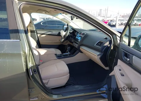 2017 Subaru Outback 2.5I Premium z USA, uszkodzony, nr VIN 4S4BSAFC8H3409430